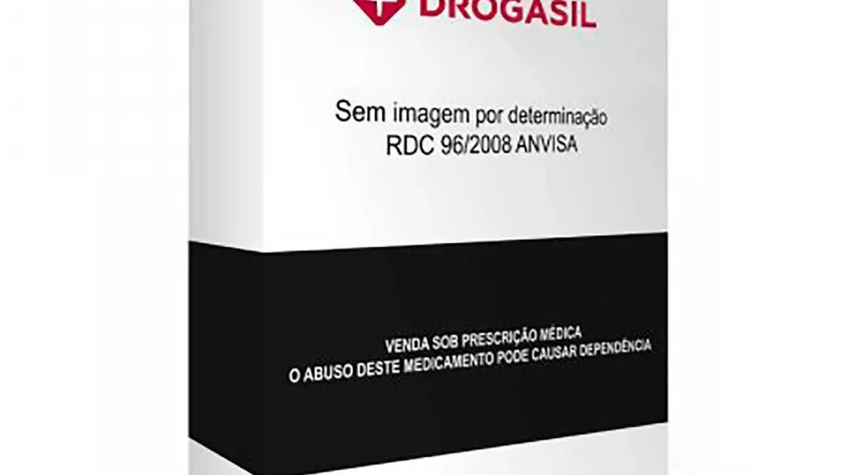 医生正在向患者解释乐伐替尼10mg的服用方法和注意事项